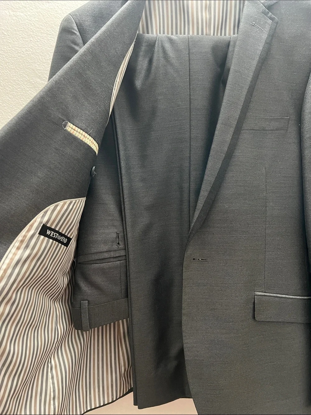 West End Men's Charcoal Gray Single-Breasted Suit Jacket